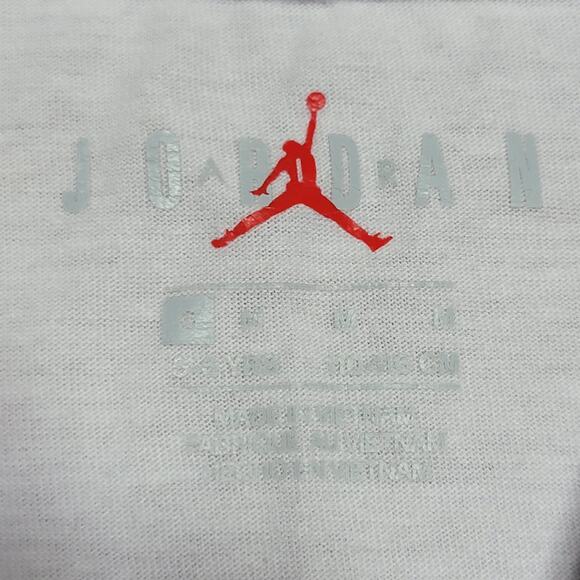 Air Jordan Kids White Tee "Jordan" - Size Medium (5-6 Yrs) - Picture 5 of 7